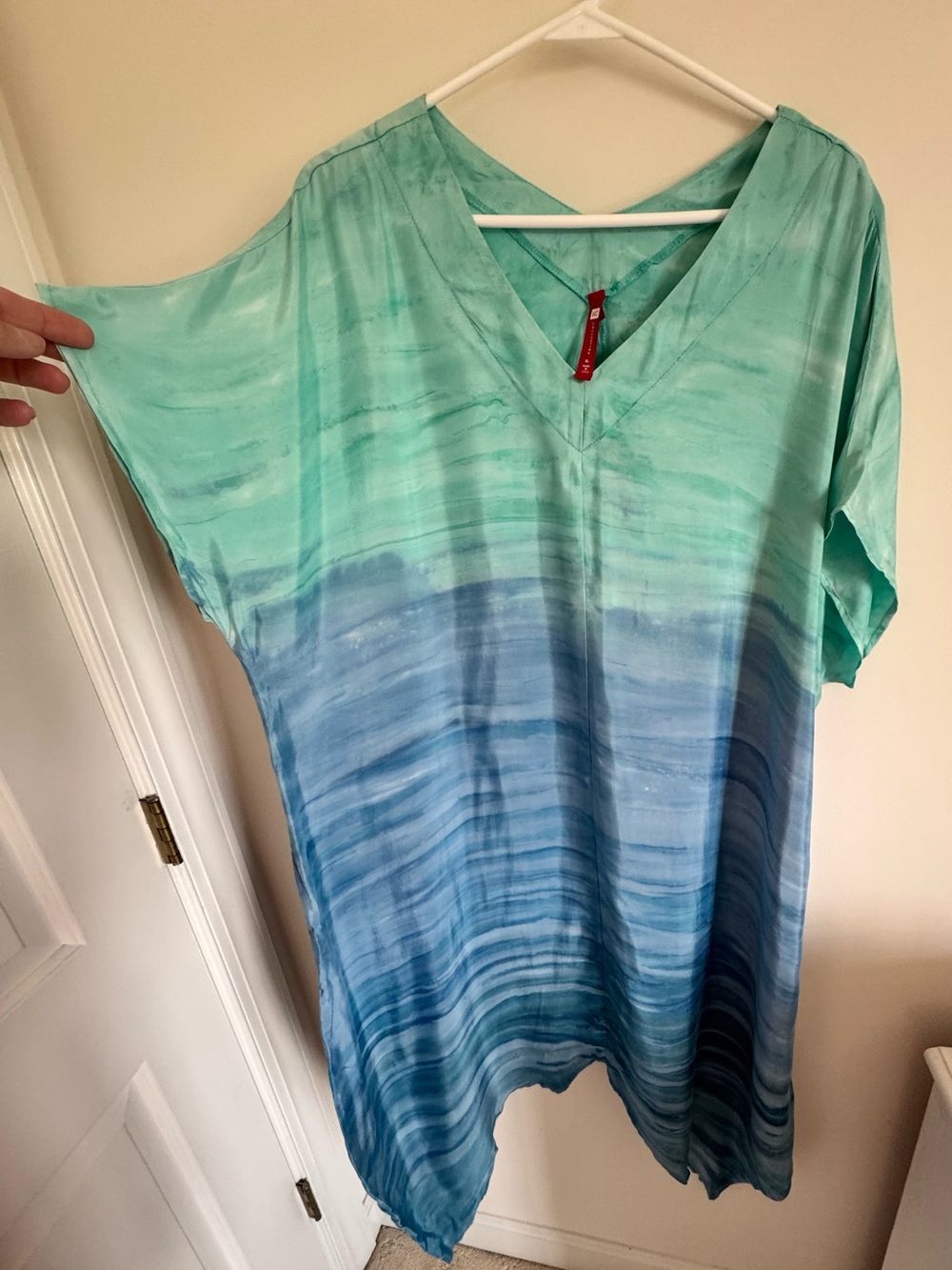 IC COLLECTION Ombre V-Neck Dress in Aqua and Blue Gradient